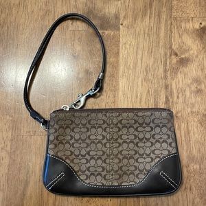 Coach wristlet with strap - Brown